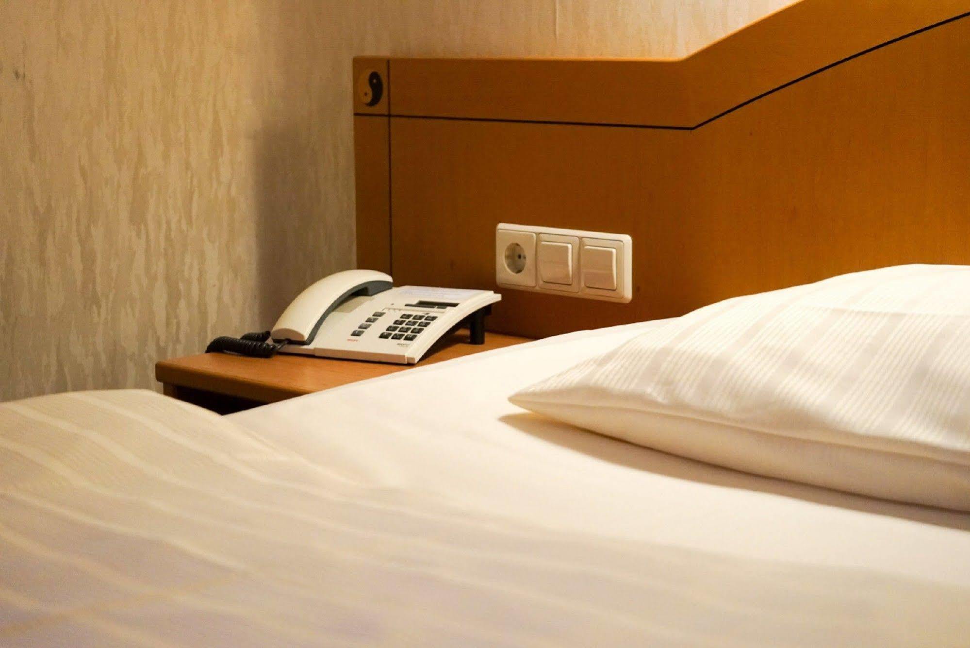 Hotel Circle Inn Ramstein-Miesenbach Esterno foto