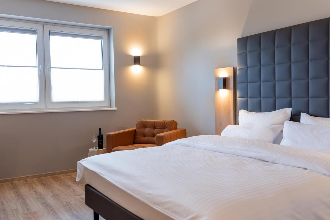 Hotel Circle Inn Ramstein-Miesenbach Esterno foto