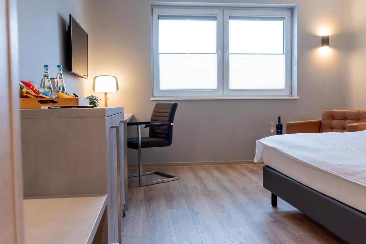 Hotel Circle Inn Ramstein-Miesenbach Esterno foto